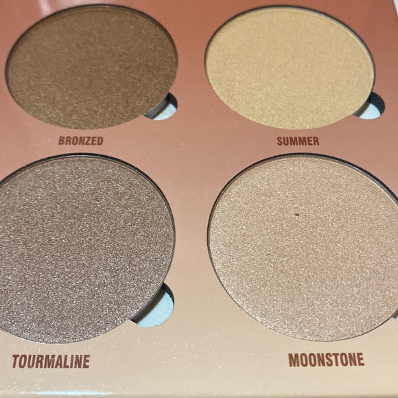 πGLOW w/ABH 4 pc HIGHLIGHT & 2 Glosses - Picture 5 of 15